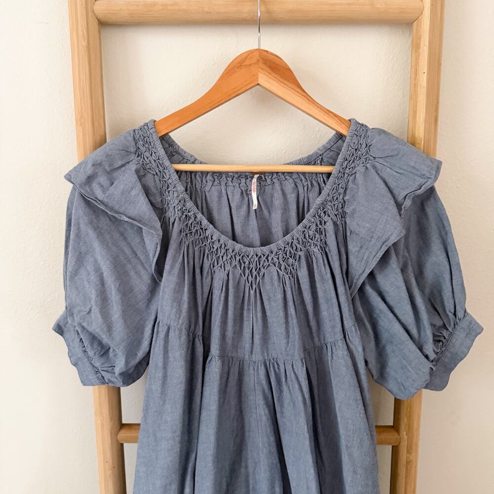 Free People Amelie Denim Mini Dress Blue Chambray Ruffle Puff Sleeve XS EUC - Picture 4 of 13